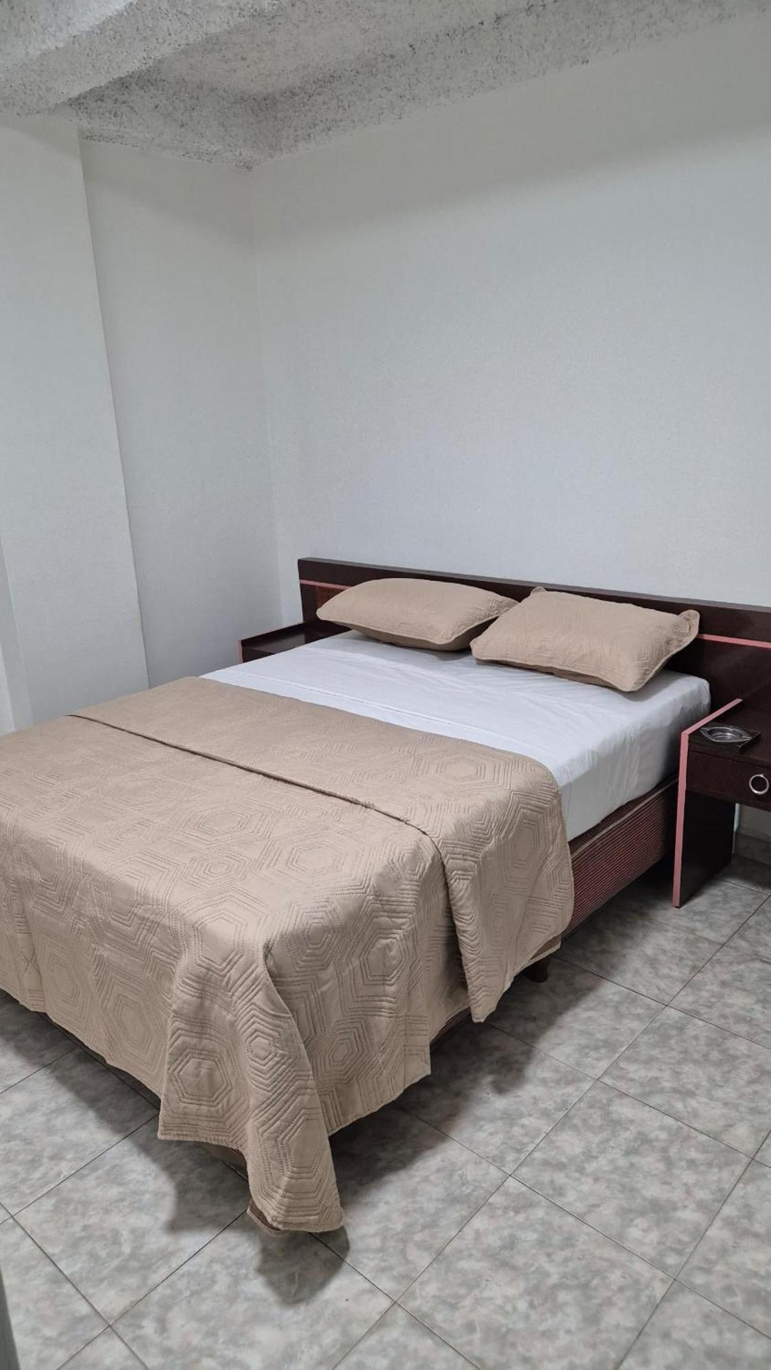 Hotel Grand Galaxie Каракас Экстерьер фото