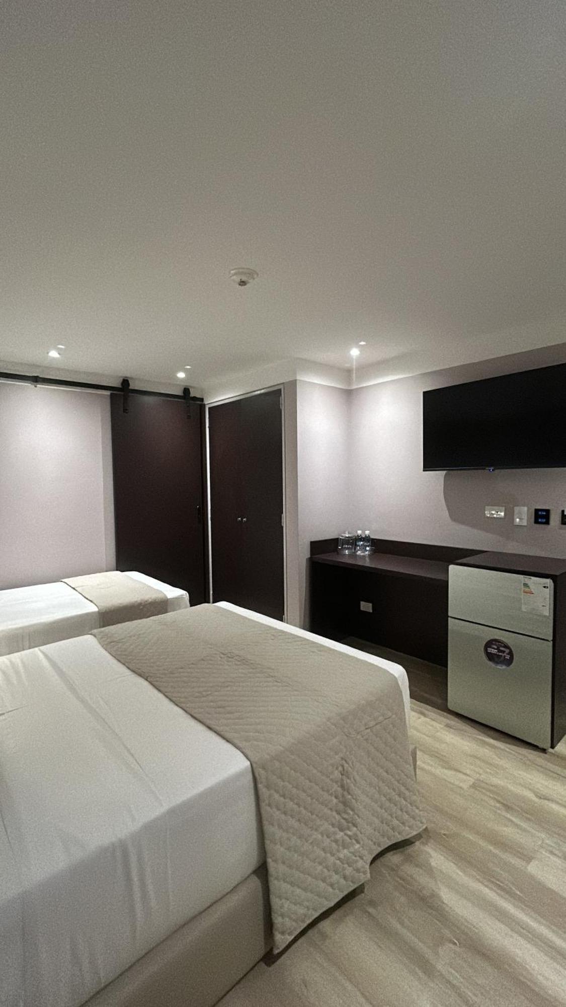 Hotel Grand Galaxie Каракас Экстерьер фото