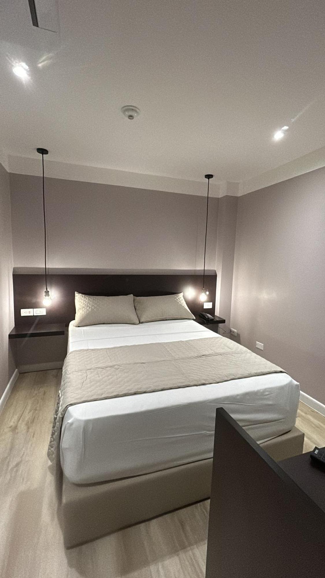 Hotel Grand Galaxie Каракас Экстерьер фото